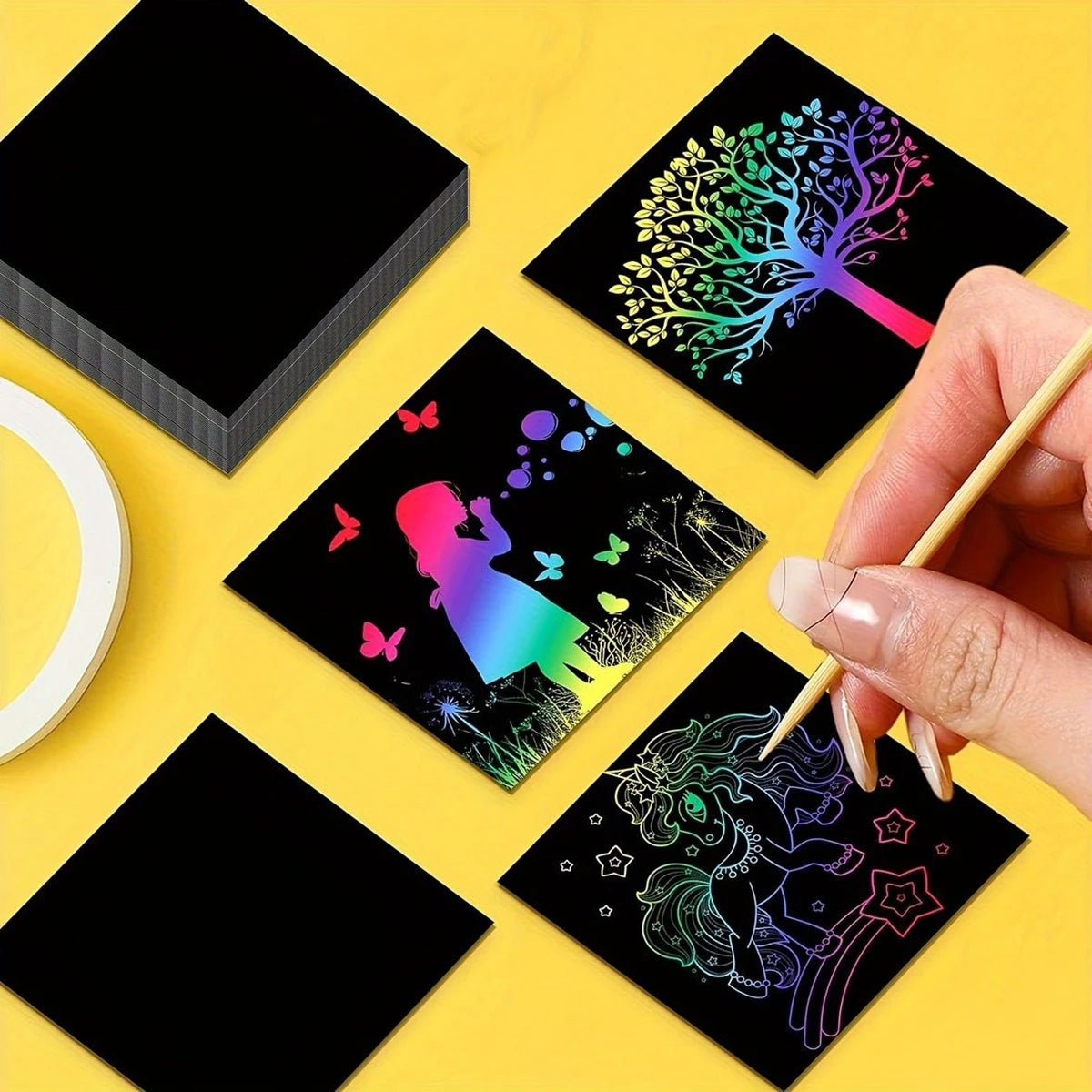 Set créatif 100 cartes à gratter arc - en - ciel + 2 stylos bambou - Mains Créatrices